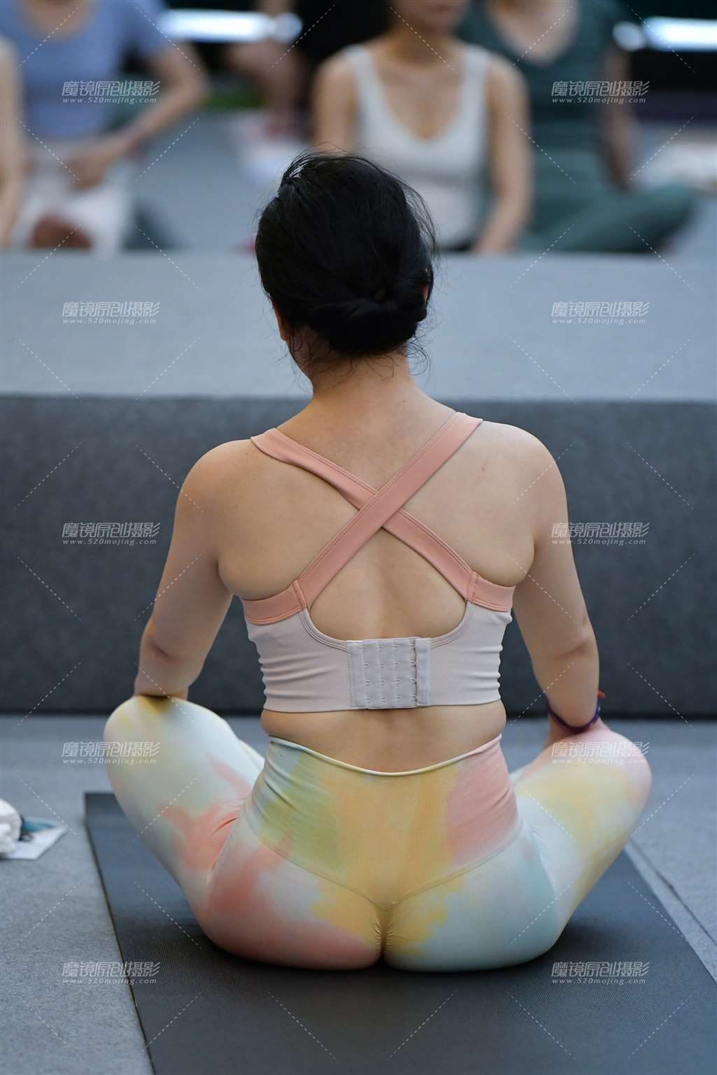图片[3]-微丰腴舒展瑜伽美女-街拍流行馆