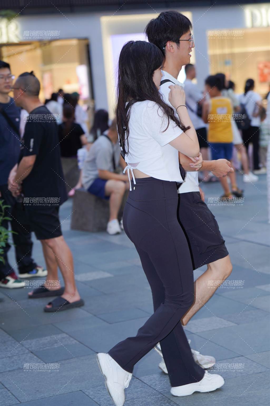 图片[5]-瑜伽裤女友-街拍流行馆