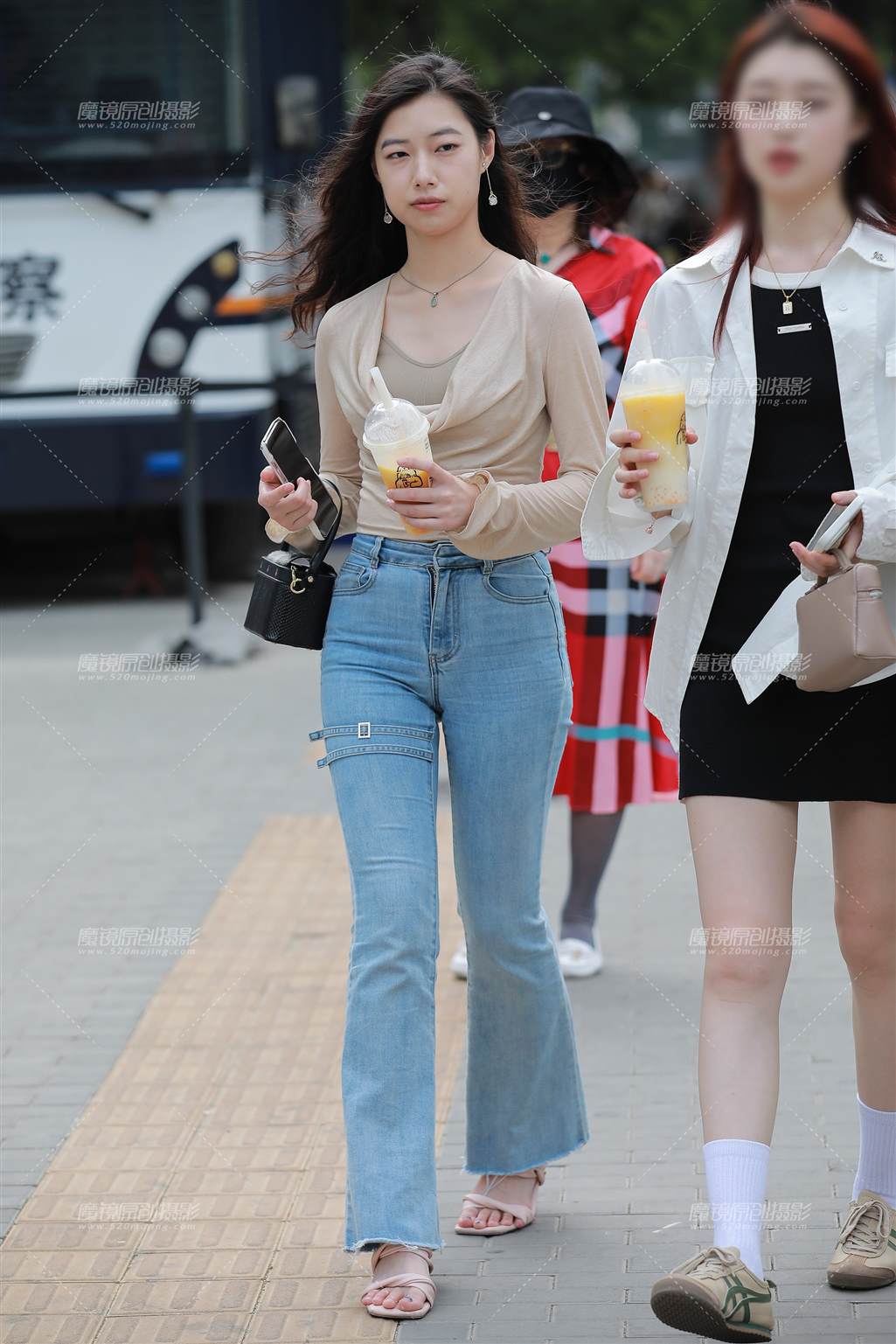 图片[4]-蓝牛小姐姐-街拍流行馆