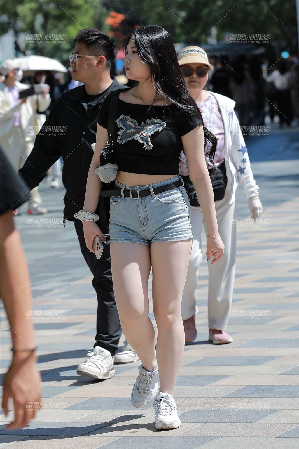 图片[3]-浅牛热丰韵美女-街拍流行馆
