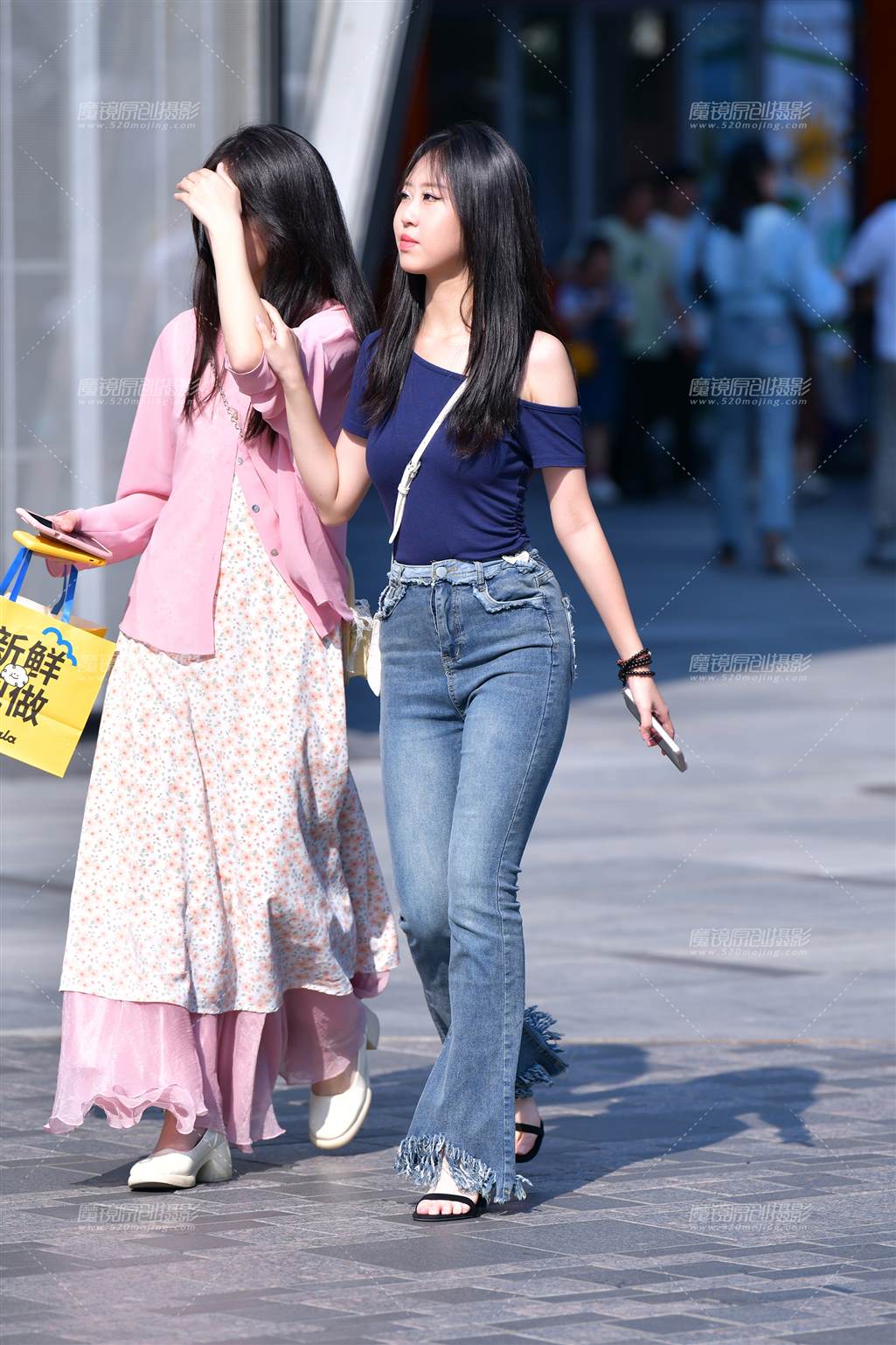 图片[5]-搭讪牛仔裤活泼小美女-街拍流行馆