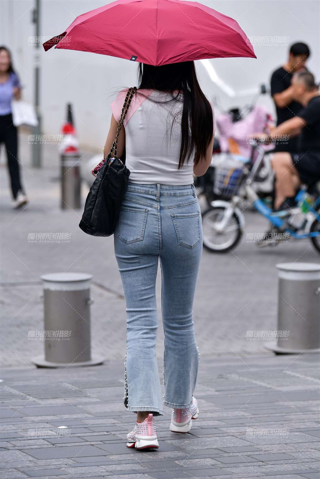 图片[4]-阔腿九分牛仔裤美女-街拍流行馆