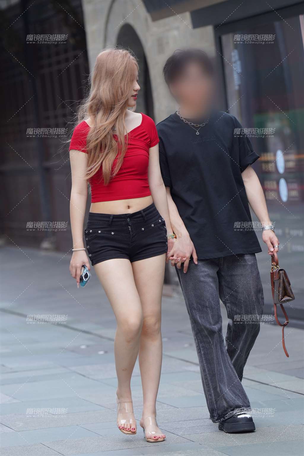 图片[4]-热裤美眉-街拍流行馆