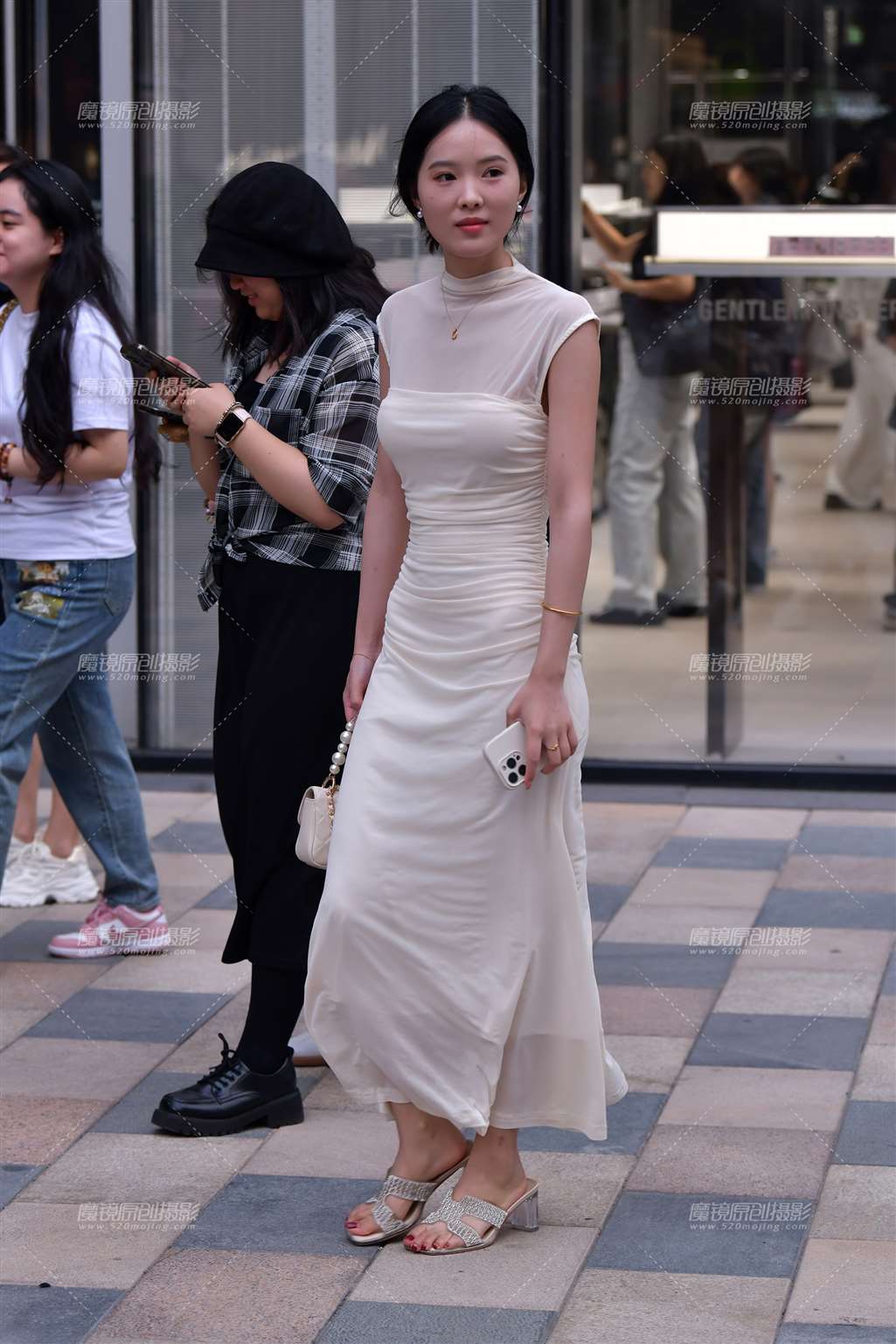 图片[3]-青春纱裙美女-街拍流行馆