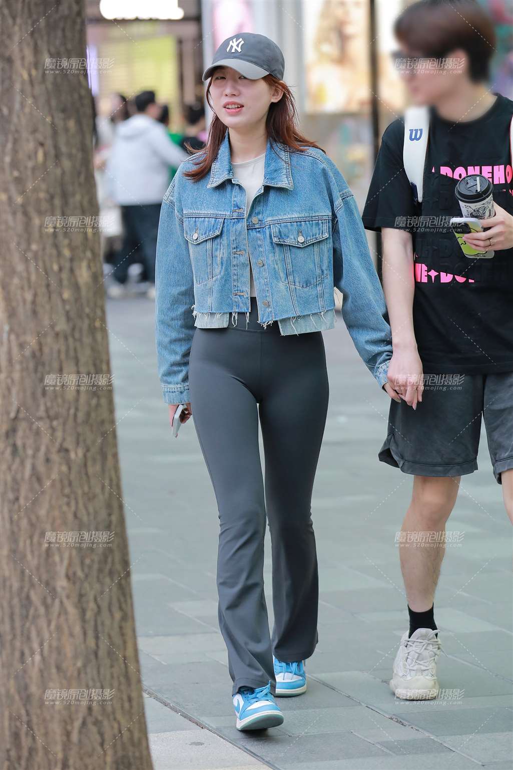 图片[3]-黑色瑜伽裤女友-街拍流行馆