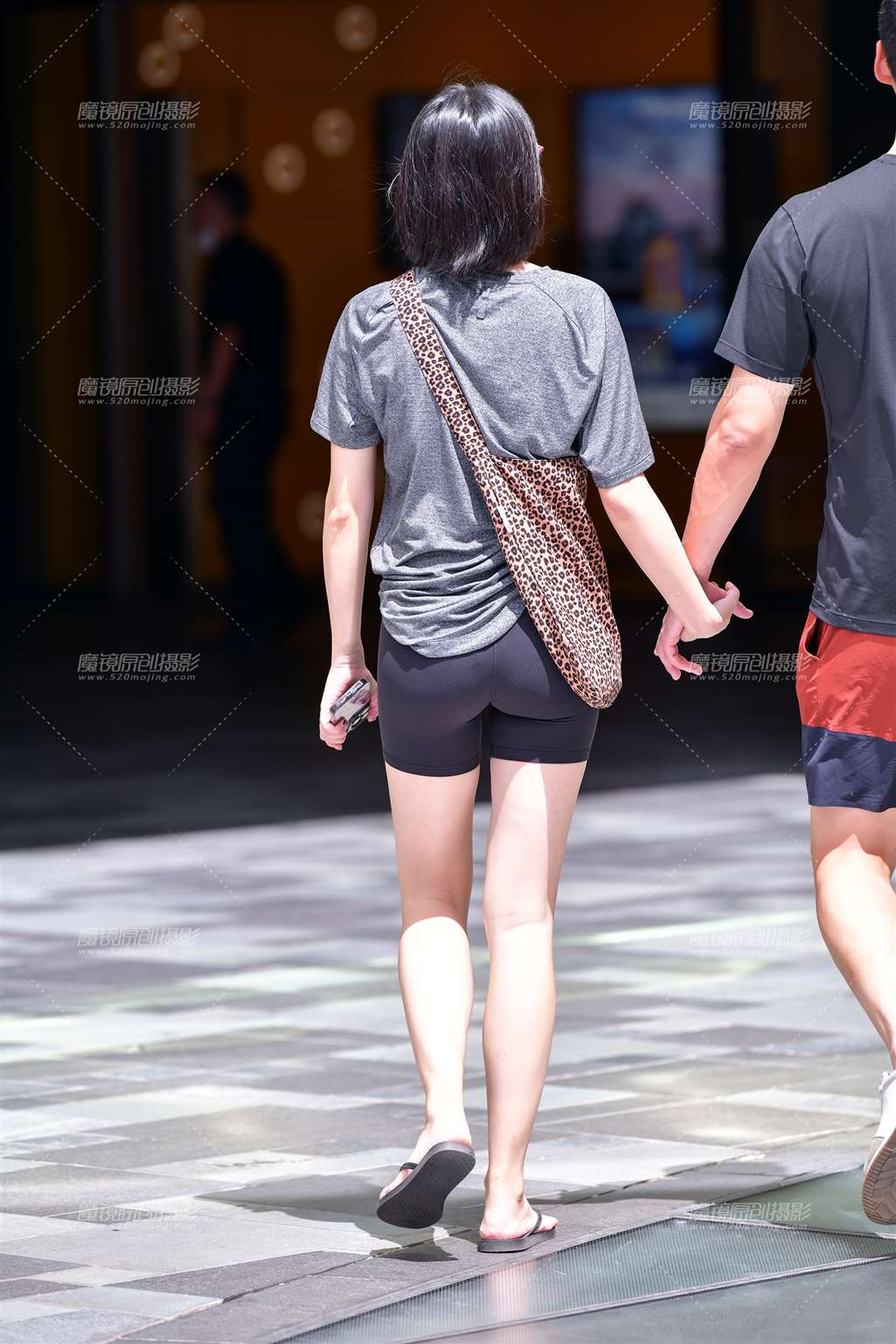图片[2]-瑜伽紧身运动短裤美女-街拍流行馆