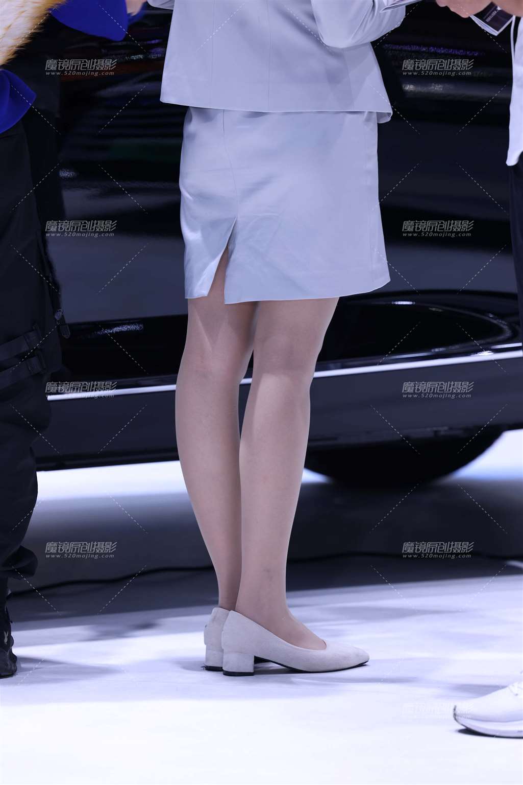 图片[5]-20241118像莫文蔚的肉丝女销售-街拍流行馆