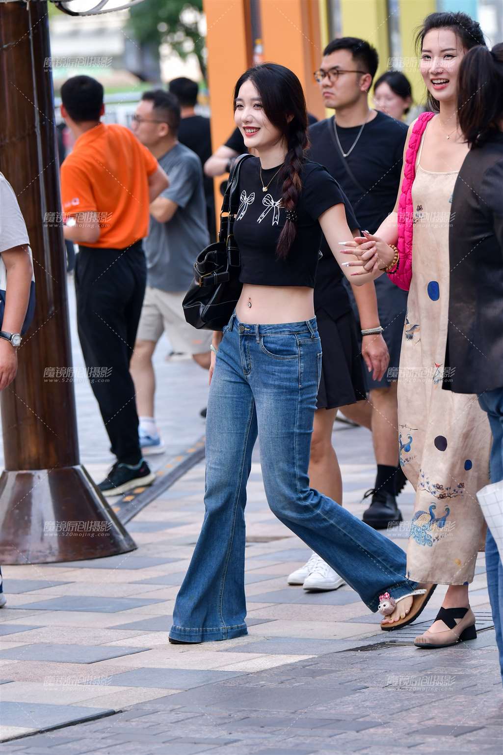 图片[4]-美脐牛仔裤美女-街拍流行馆