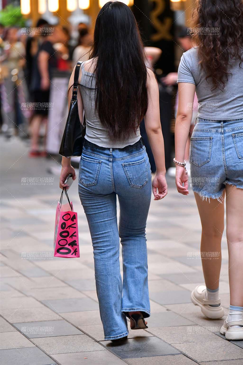 图片[3]-牛仔裤闺蜜美女-街拍流行馆