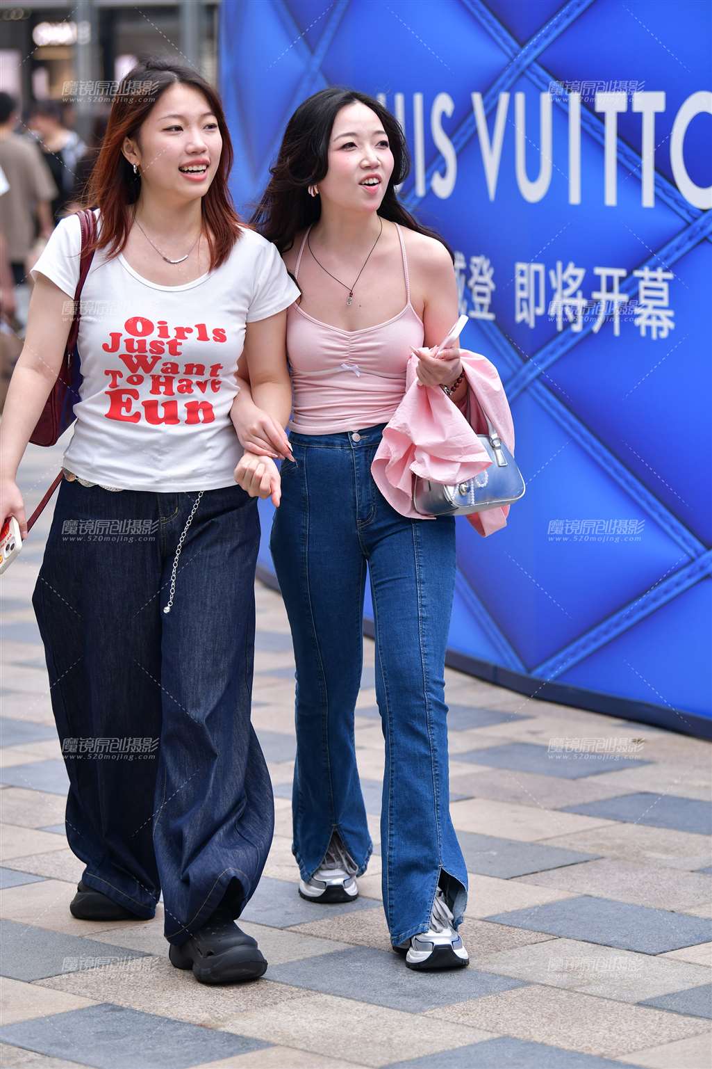 图片[5]-闺蜜甜美牛仔裤美女-街拍流行馆